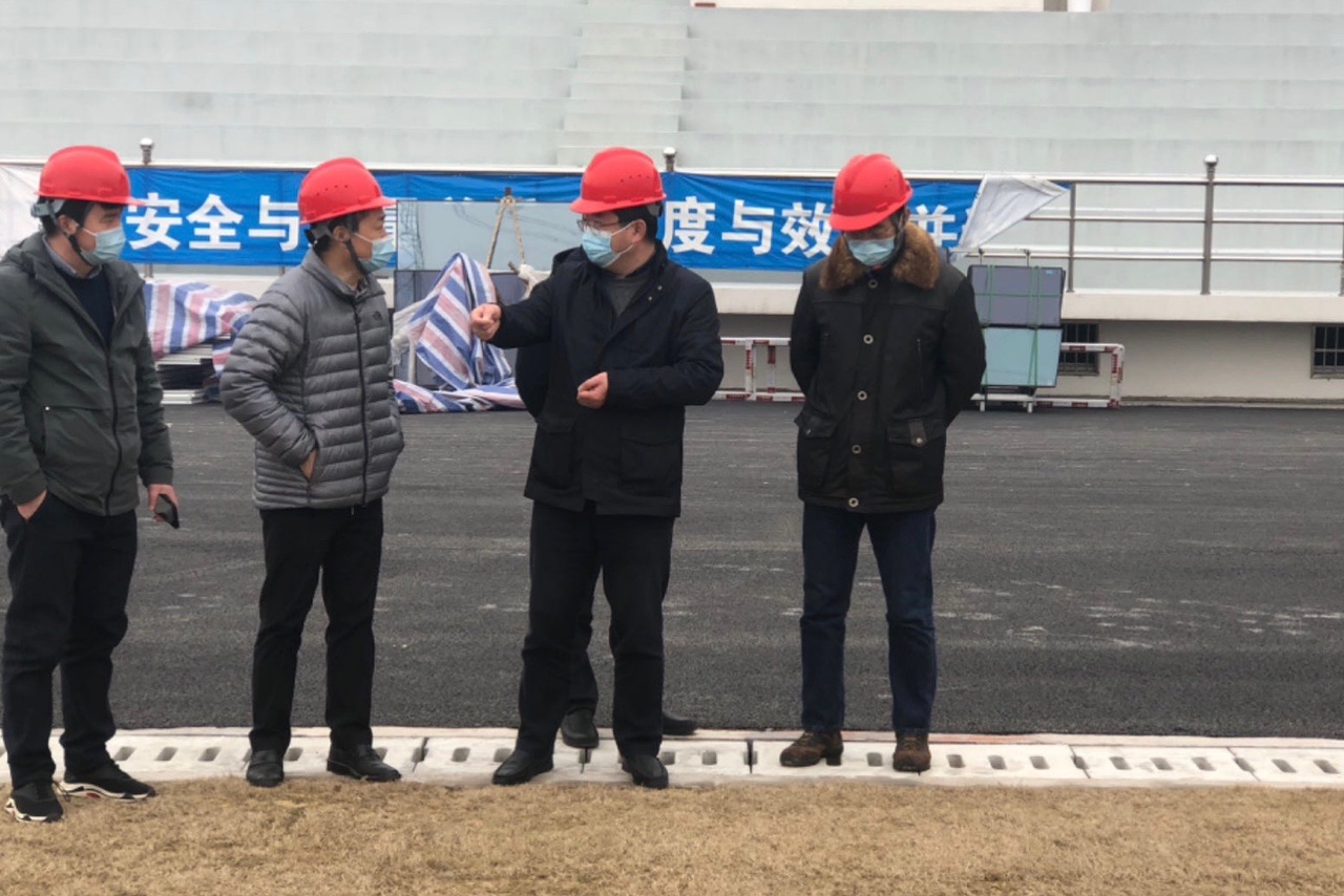 校领导检查指导场馆建设